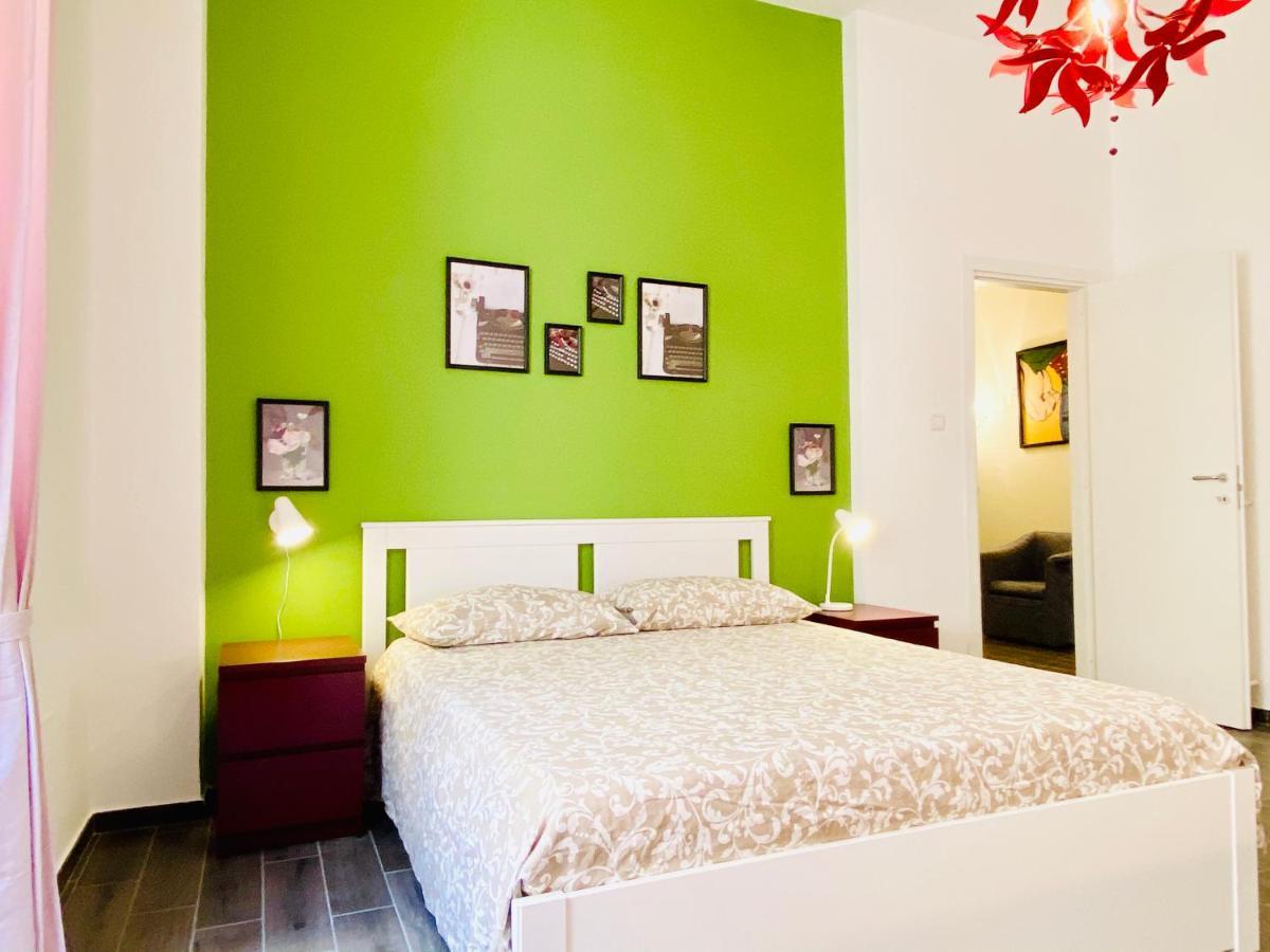 Casa Di Ale & Frank Apartment Salerno Ngoại thất bức ảnh