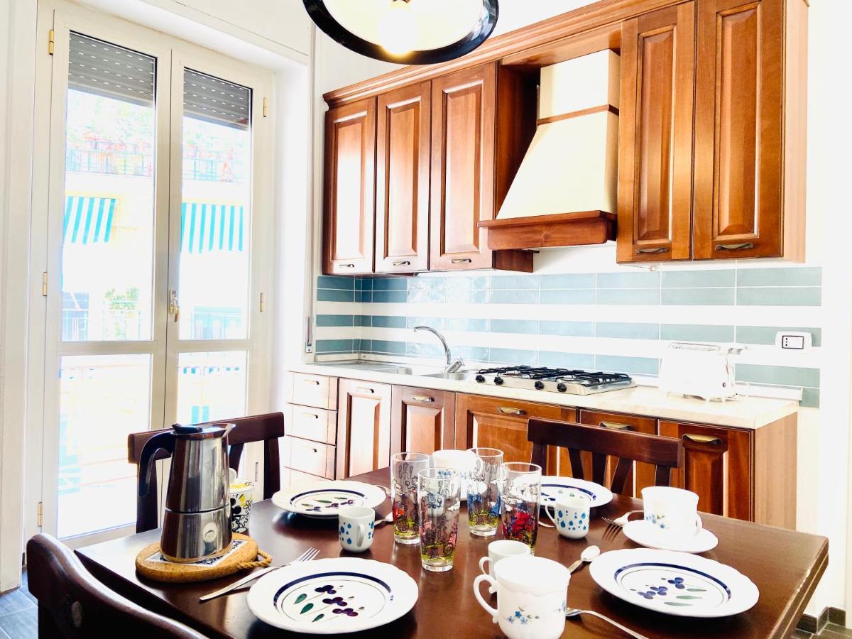 Casa Di Ale & Frank Apartment Salerno Ngoại thất bức ảnh