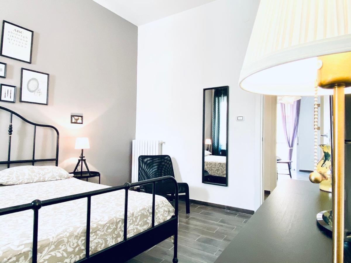 Casa Di Ale & Frank Apartment Salerno Ngoại thất bức ảnh